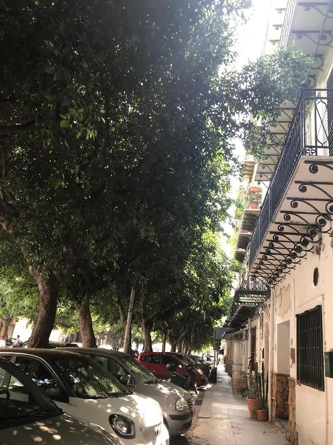 4 Passi Casa Vacanza Palermo Apartamento