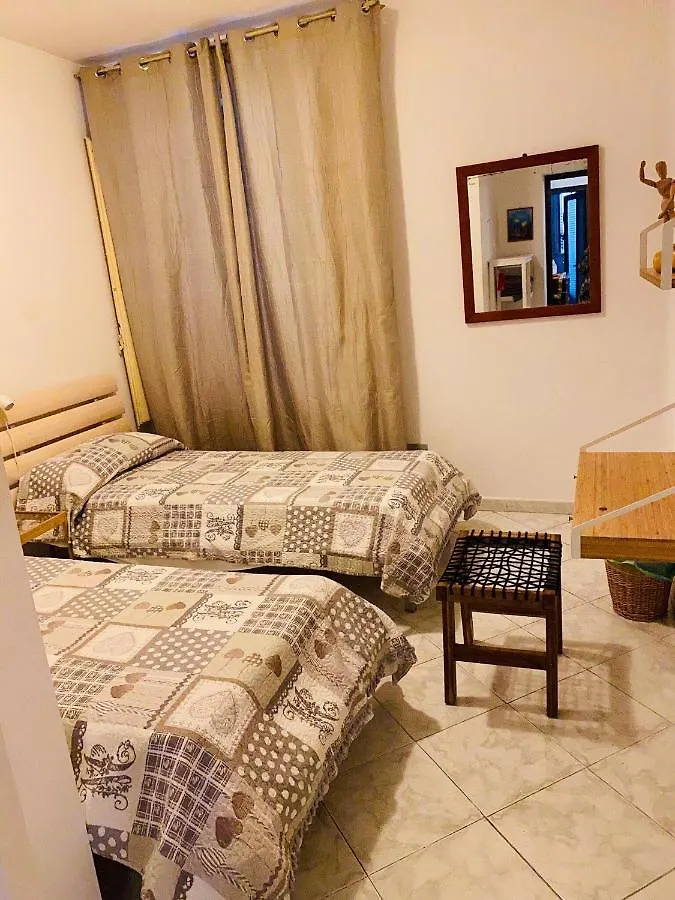 4 Passi Casa Vacanza Palermo Apartamento